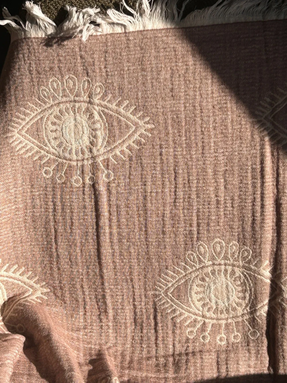 Woven Never Printed Luxury M Fabulous Eyes 100% Turkish Cotton Towel NEW